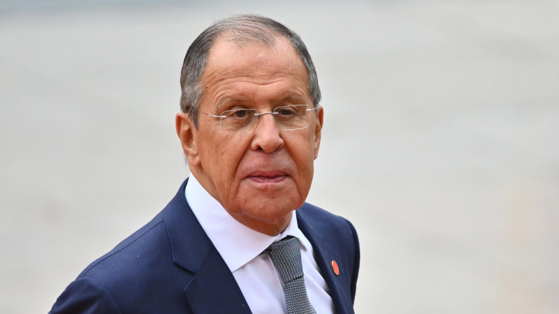 Лавров и глава МИД Турции обсудили по телефону конфликт в Сирии