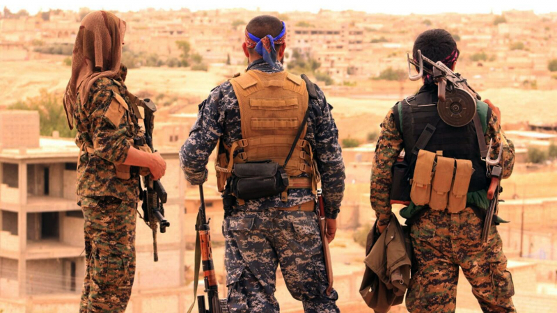 Аутстаффинг персонала в России: вопросы вывода сотрудников за штат, оформление иностранных работников и кадровое сопровождение