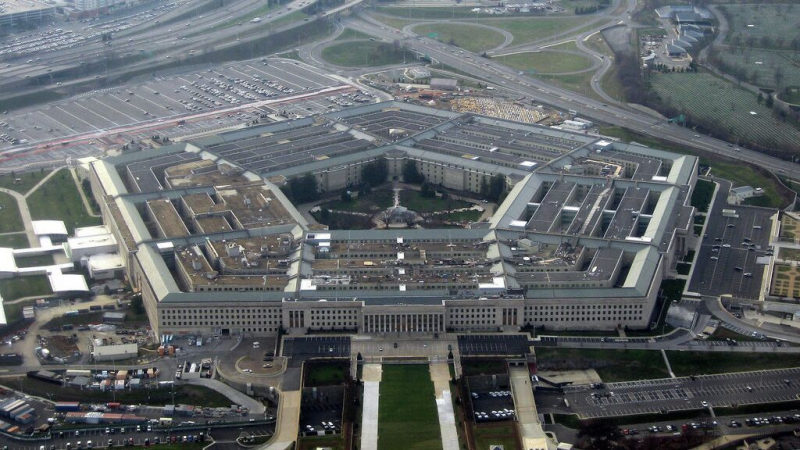 Пентагон призвал ускорить внедрение ИИ в вооруженных силах США