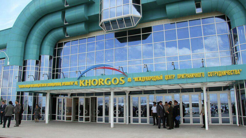 На «Хоргосе» на казахстанско-китайской границе запустили «электронный паспорт»